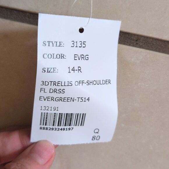 NWT Dessy Collection Birch 3D Sequin Embroidery Dress Evergreen Green Size 14 - Picture 2 of 15